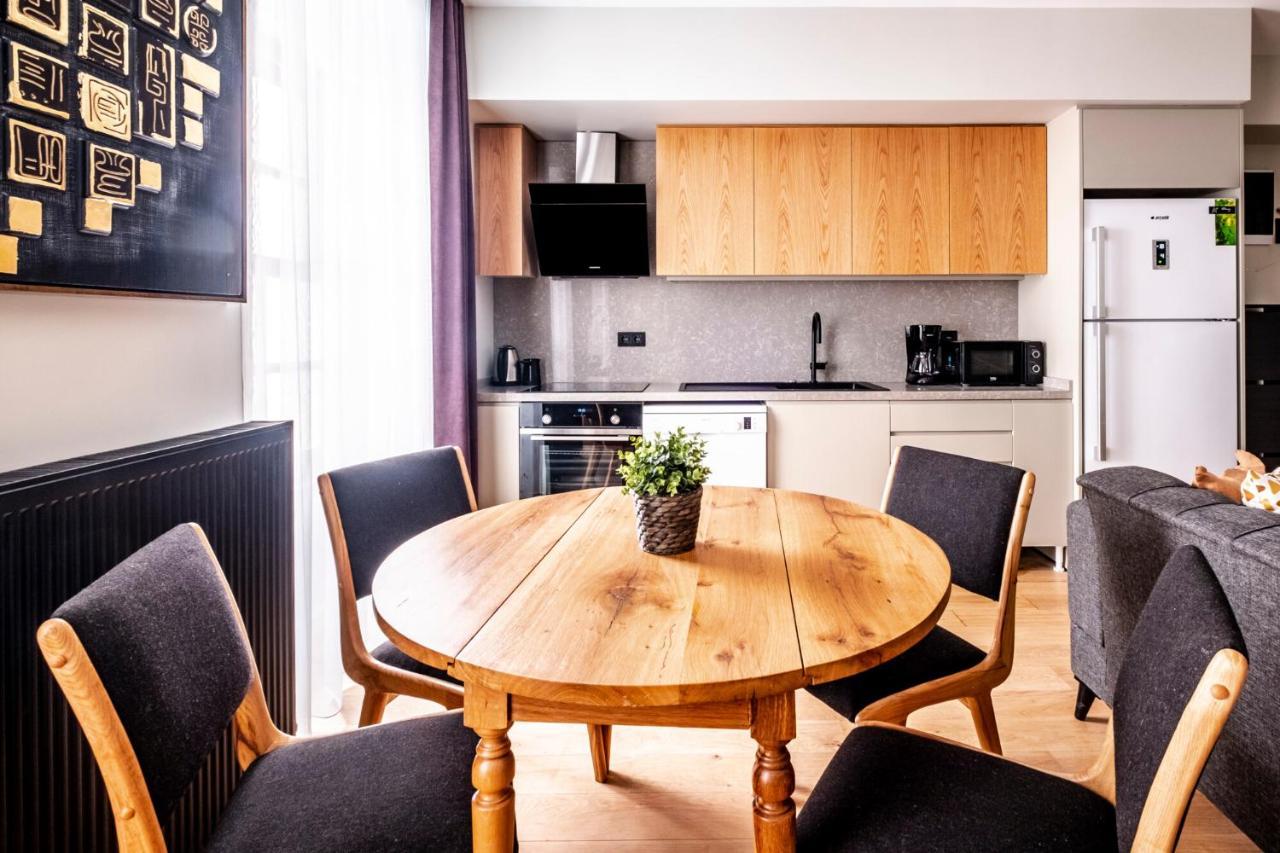 Charming Flat With Central Location In Beyoglu Istanboel Buitenkant foto